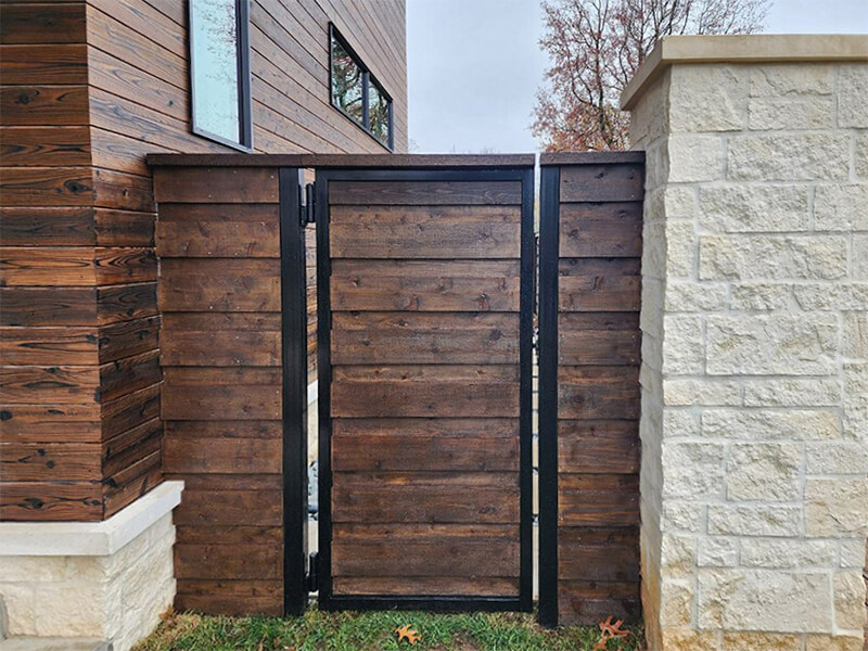 Gate fence Fayetteville AR