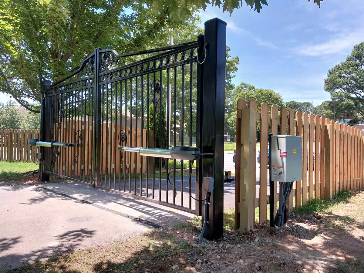 Fence gate installation NWA contractor