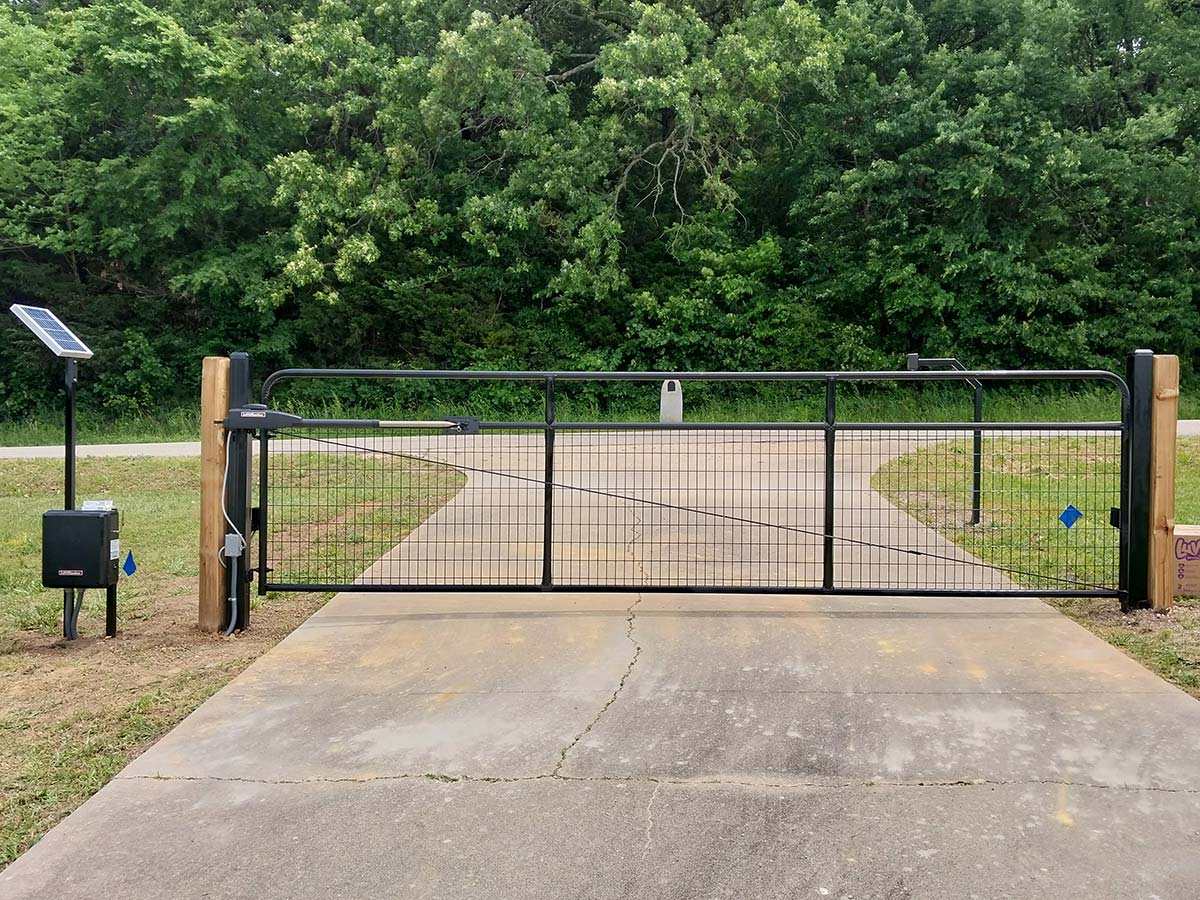 Fence and gate company Northwest Arkansas