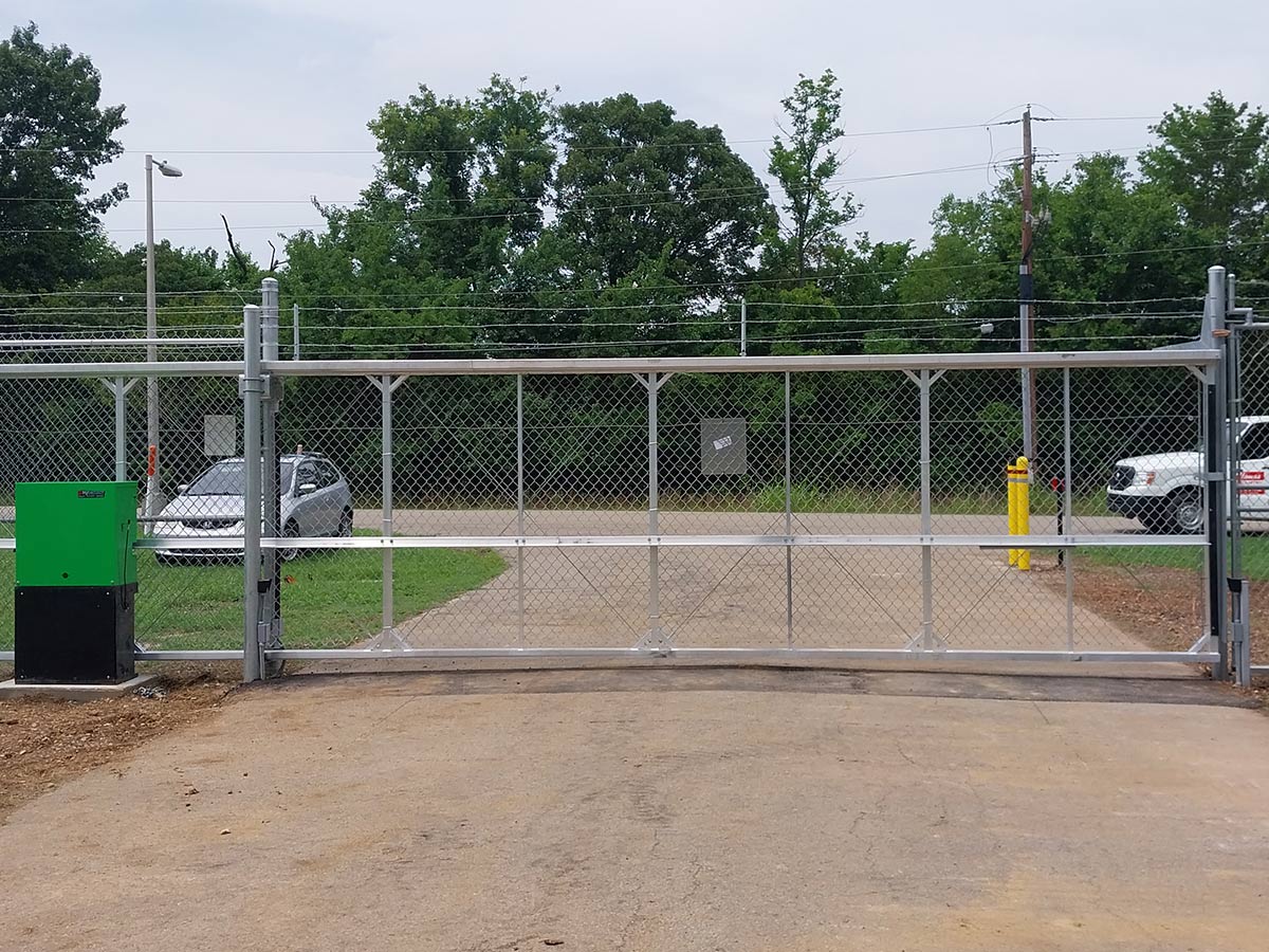 Gate fence Thomas Fence NWA