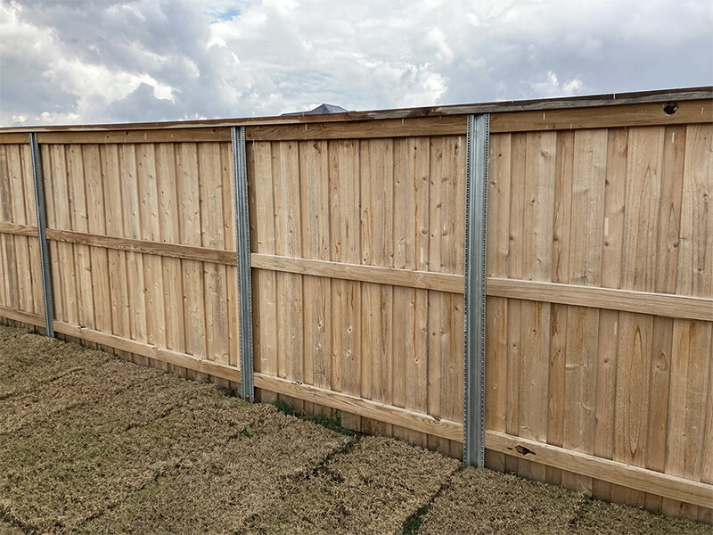 Backyard wood fence Arkansas